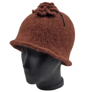 Brun hat