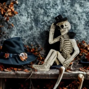 Skelet med fugl perfekt til det uhyggelig halloweenbord