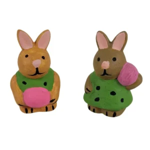 Påskeharer med grøn tøj - Sæt af 2