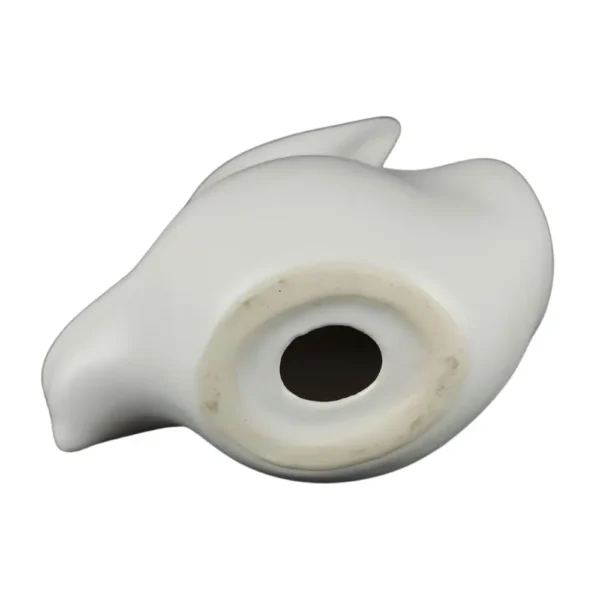 Hvid fuglefigur med brugsmærker - Image 3