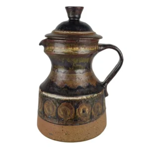 Håndlavet keramisk kande