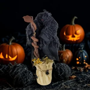 Uhyggelig halloween figur med stav og slange